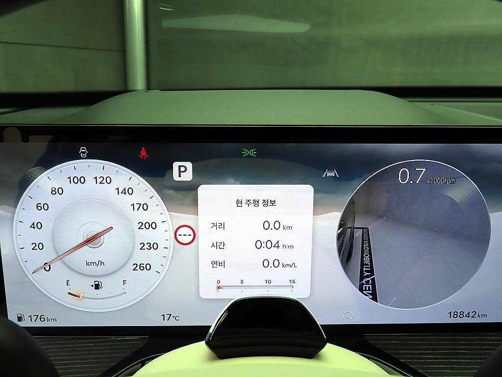 Genesis GV80 - Vista 8