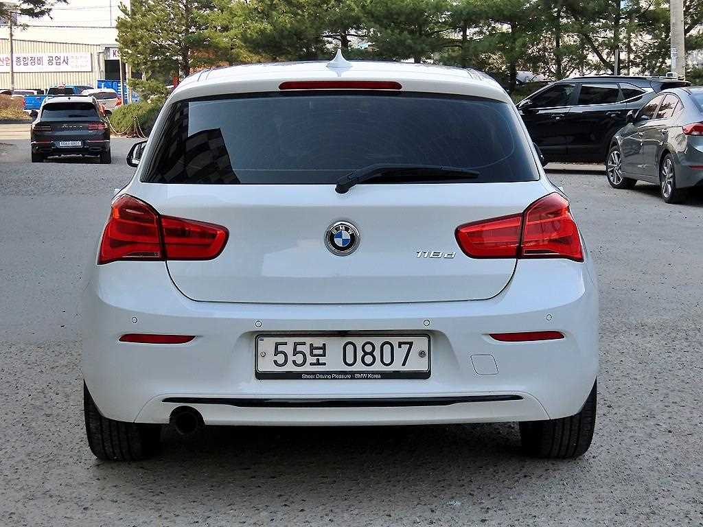 BMW 1 series - Vista 4