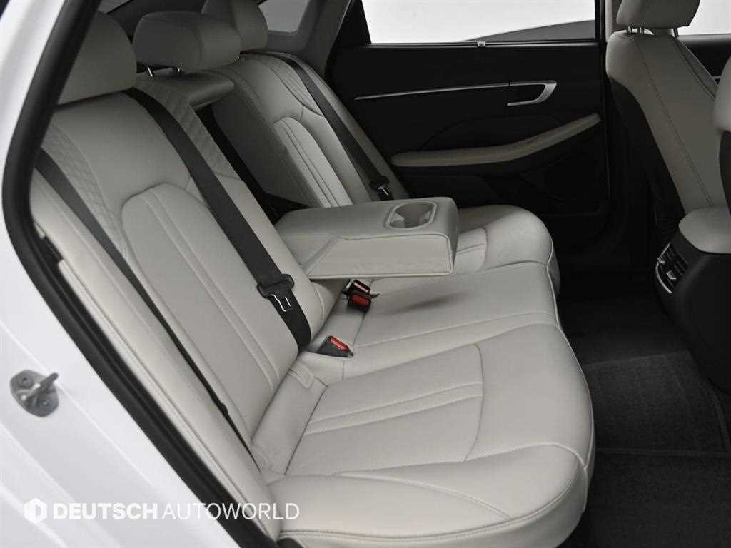 HYUNDAI Sonata - Vista 12