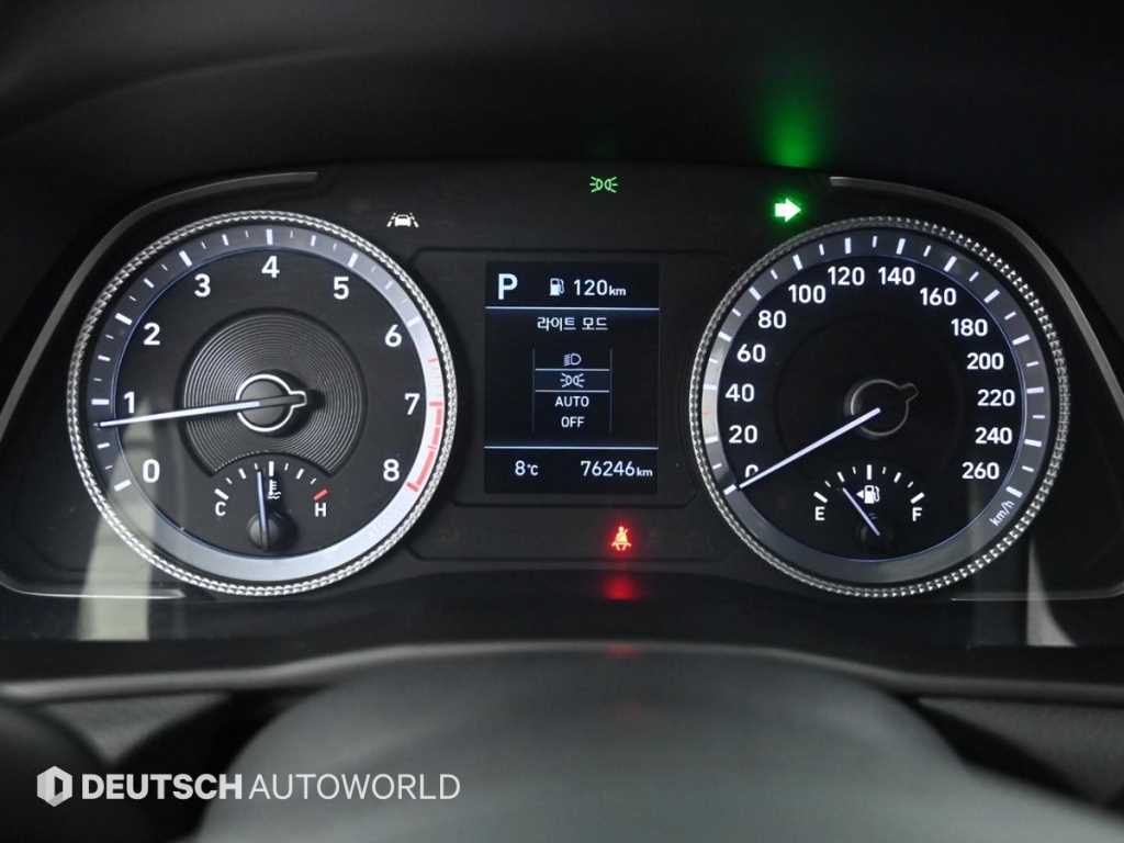 HYUNDAI Sonata - Vista 8