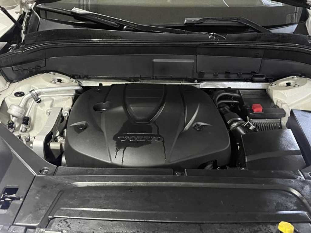 Volvo XC90 - Vista 10