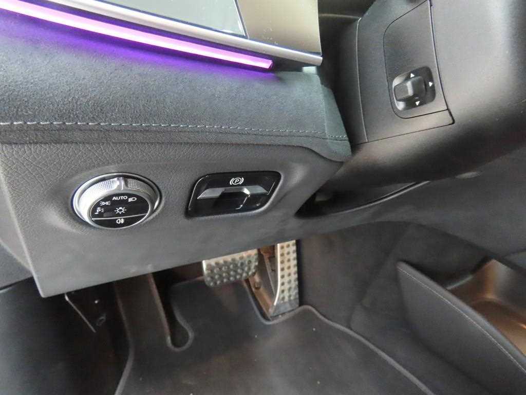 Mercedes Benz EQS - Vista 10