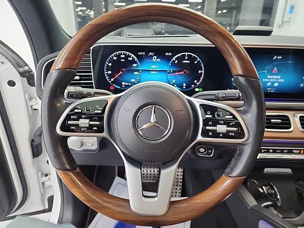 Mercedes Benz GLS Class - Vista 9