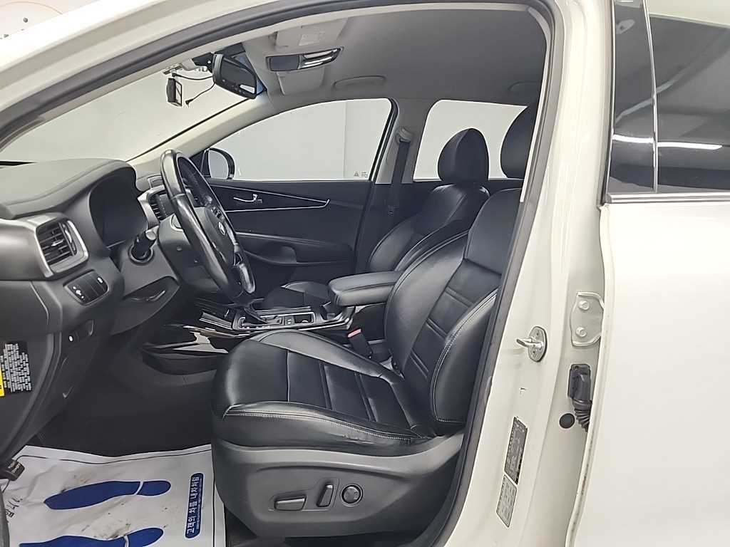 KIA Sorento - Vista 11