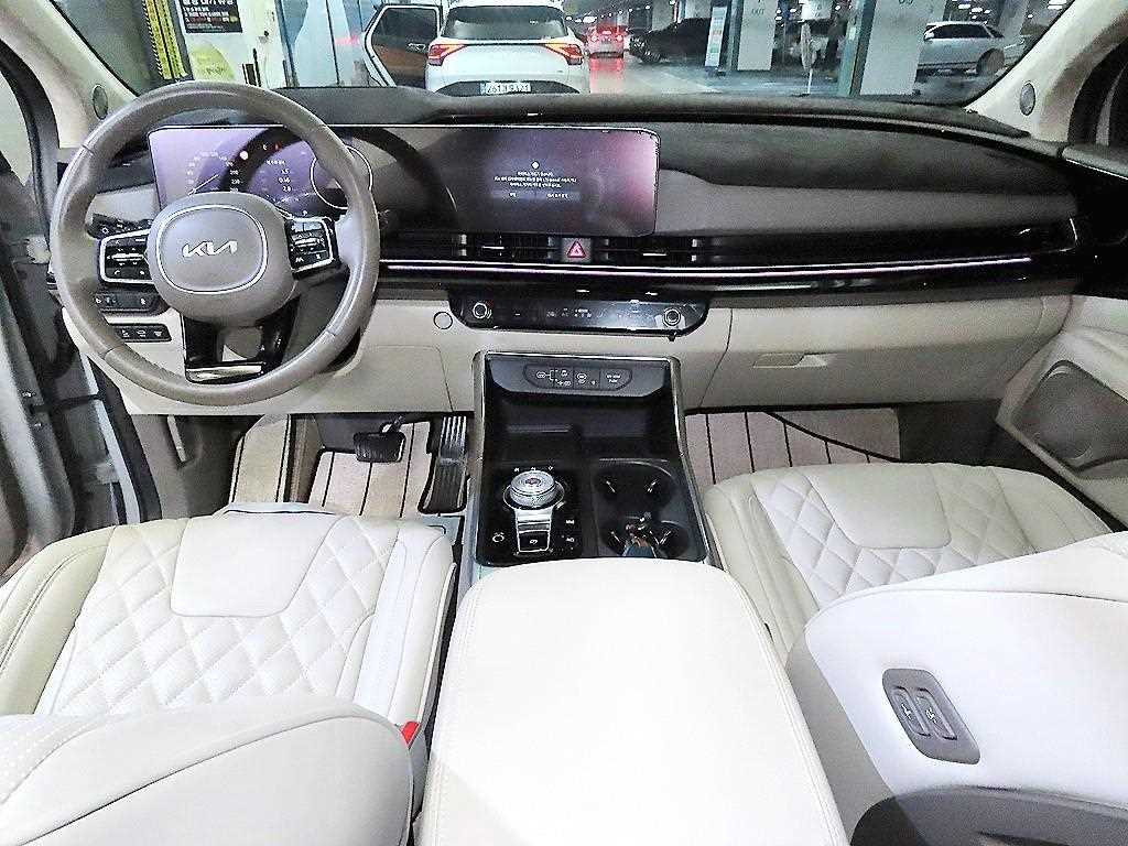 KIA Carnival - Vista 10