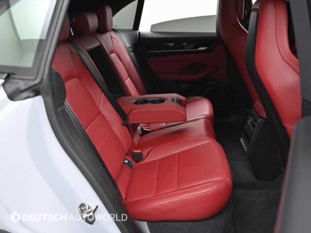 Porsche Macan - Vista 12