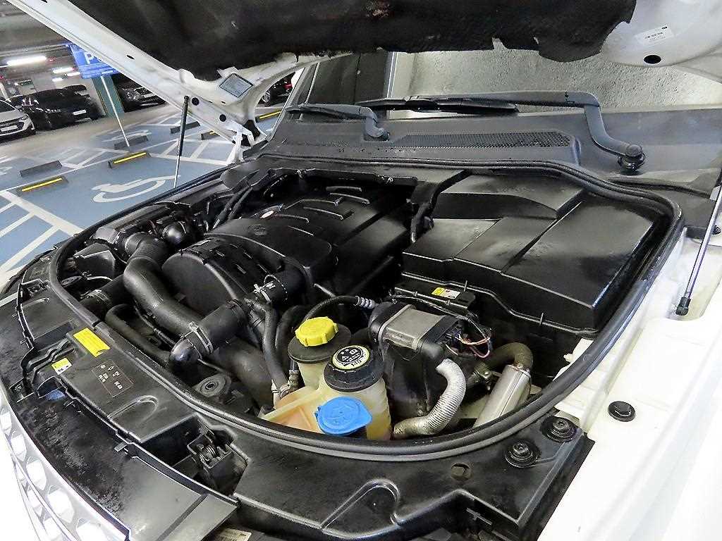 Land Rover Discovery 2014 Blanco - Importación desde Corea - HF Imports Iquique - Foto 19