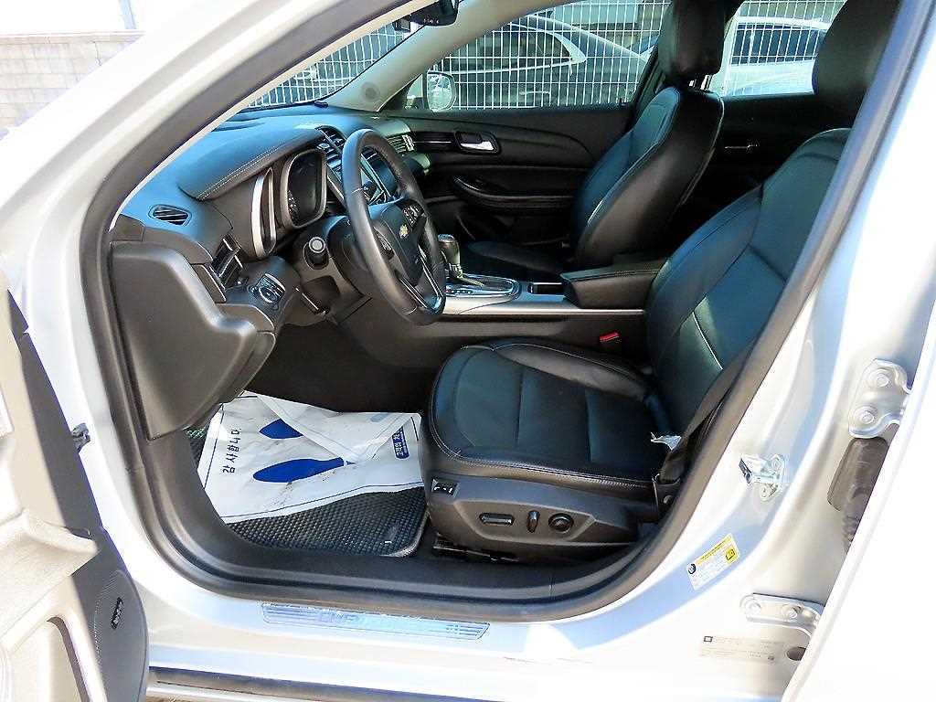 Chevrolet Malibu - Vista 5