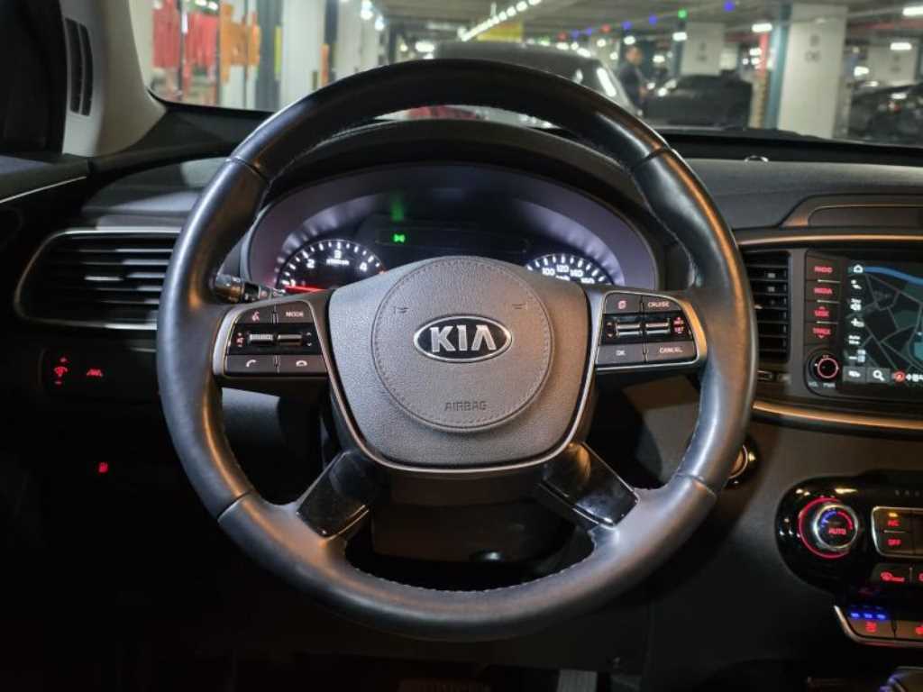 KIA Sorento - Vista 11
