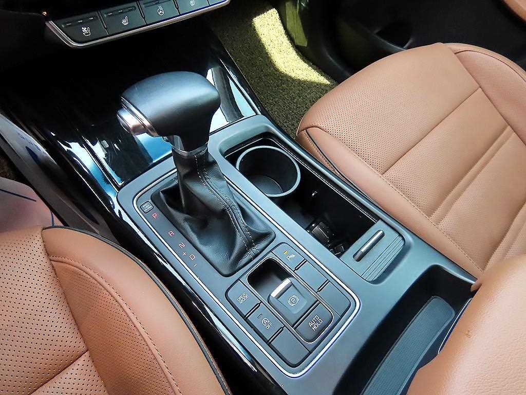 KIA Sorento - Vista 9