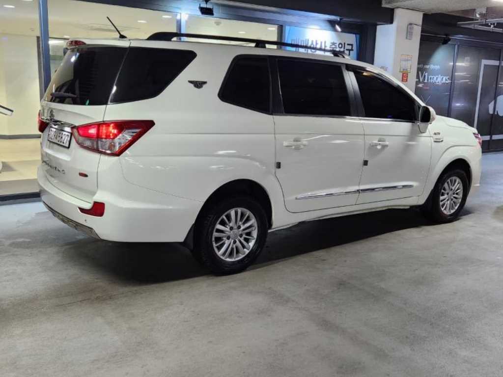 Ssangyong Korando - Vista 4