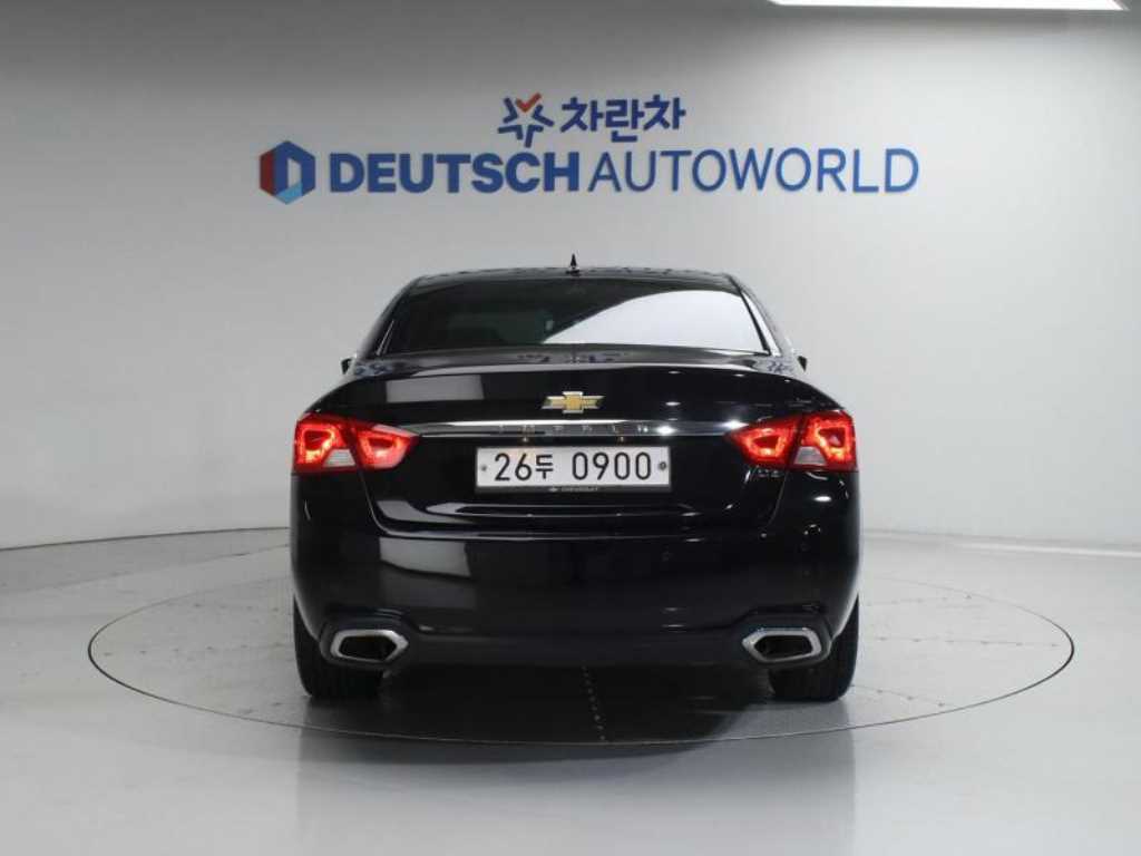 Chevrolet Impala - Vista 4