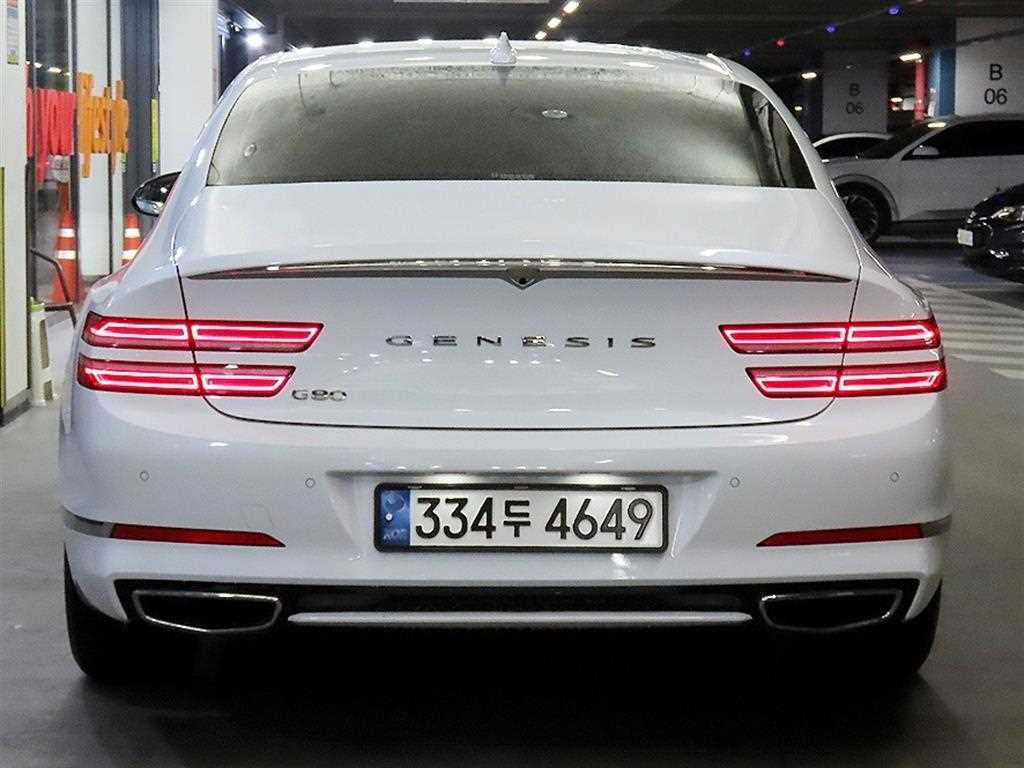 Genesis G80 - Vista 5