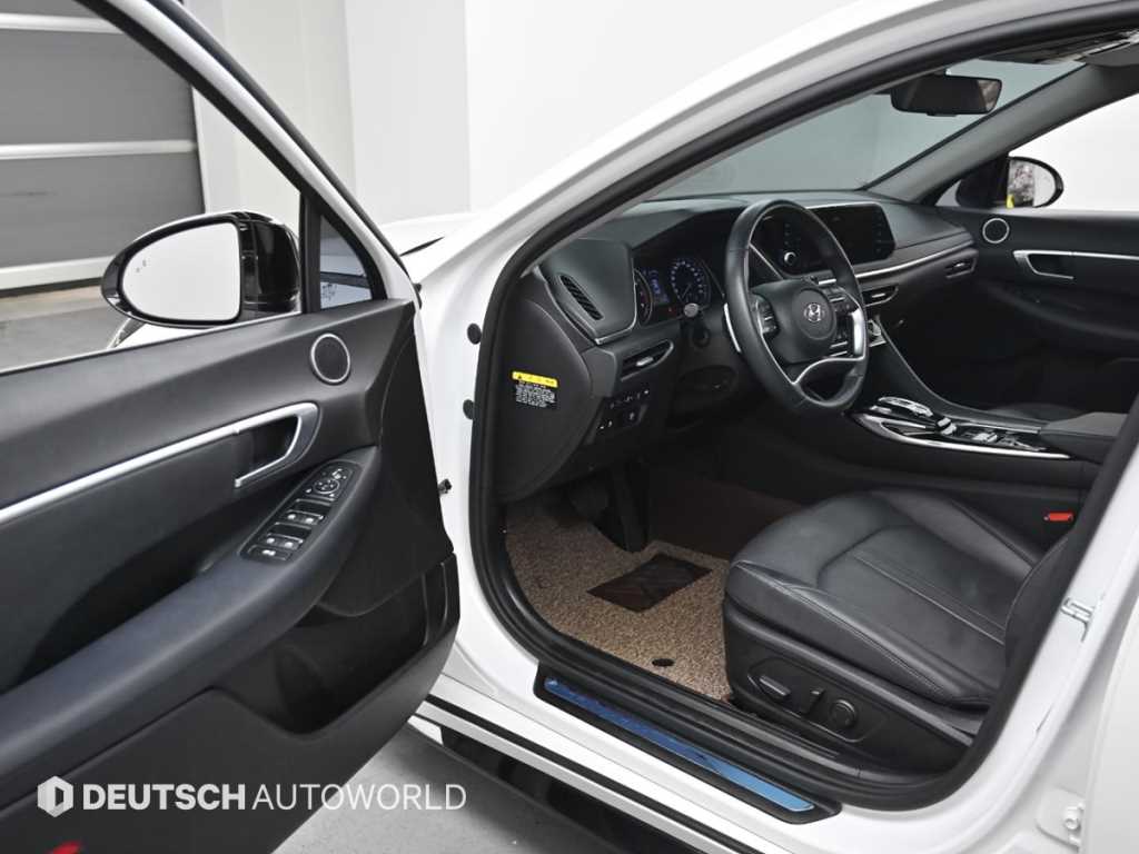 HYUNDAI Sonata - Vista 11