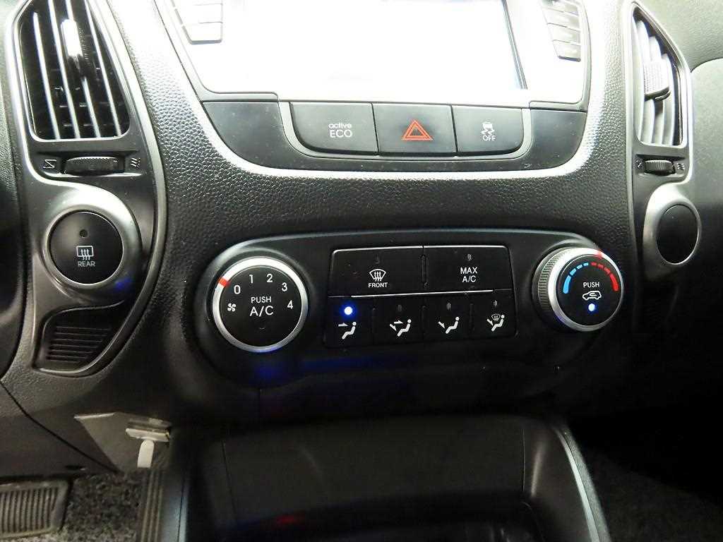 HYUNDAI Tucson - Vista 10