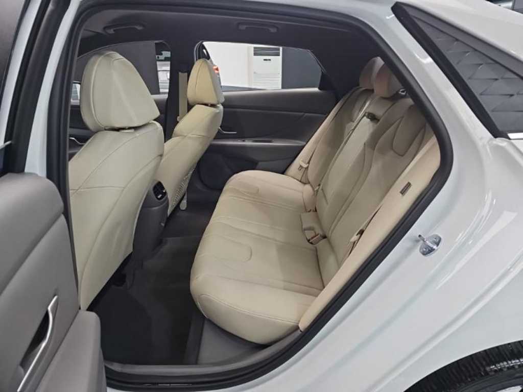 HYUNDAI Avante 2026 Blanco - Importación desde Corea - HF Imports Iquique - Foto 18