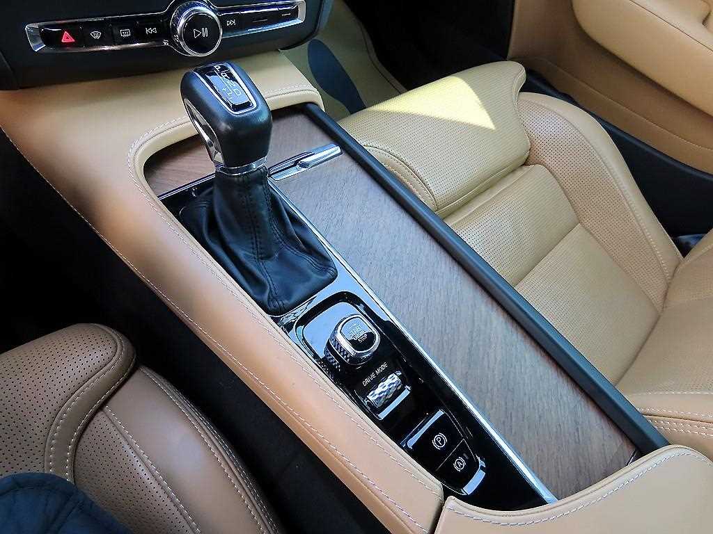 Volvo S90 - Vista 11