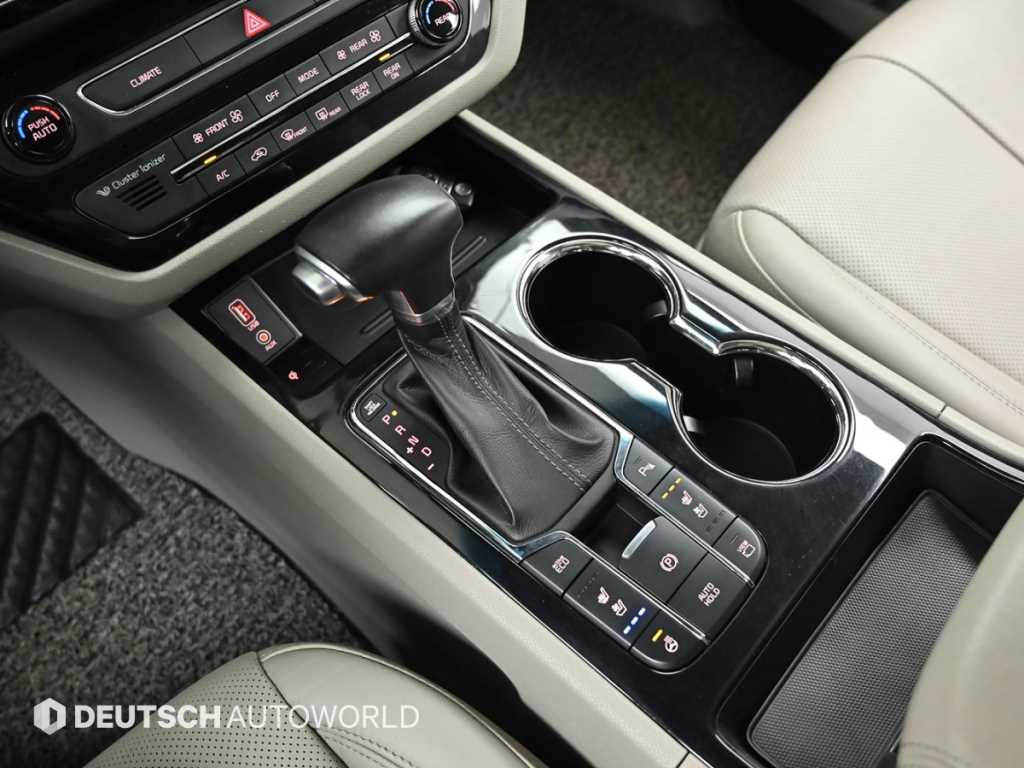 KIA Carnival - Vista 9