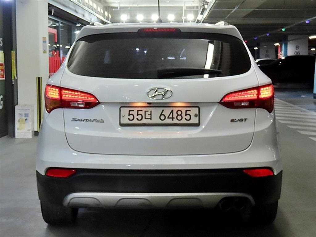 HYUNDAI Santa Fe - Vista 5