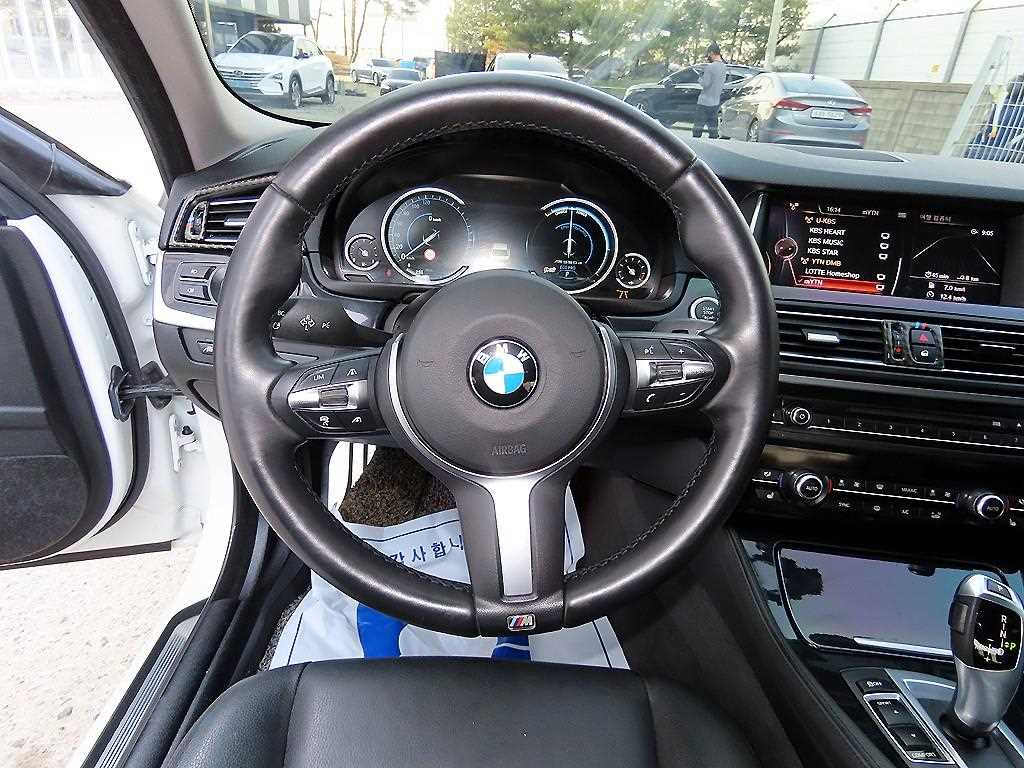 BMW 5 Series - Vista 8