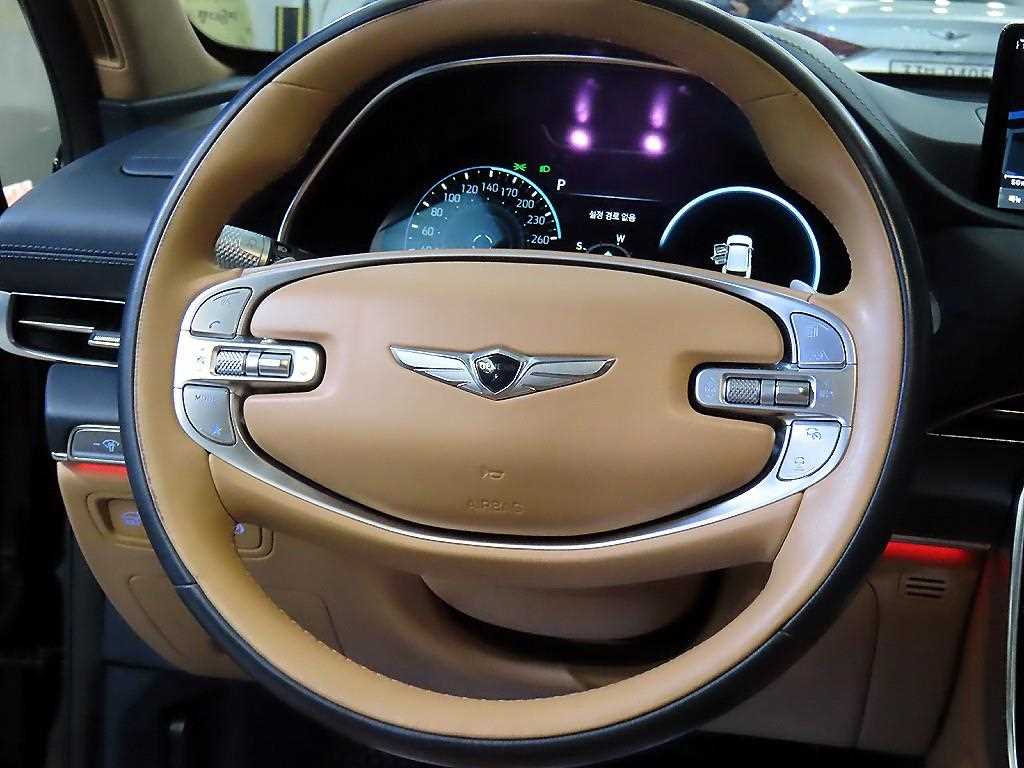 Genesis GV80 - Vista 8