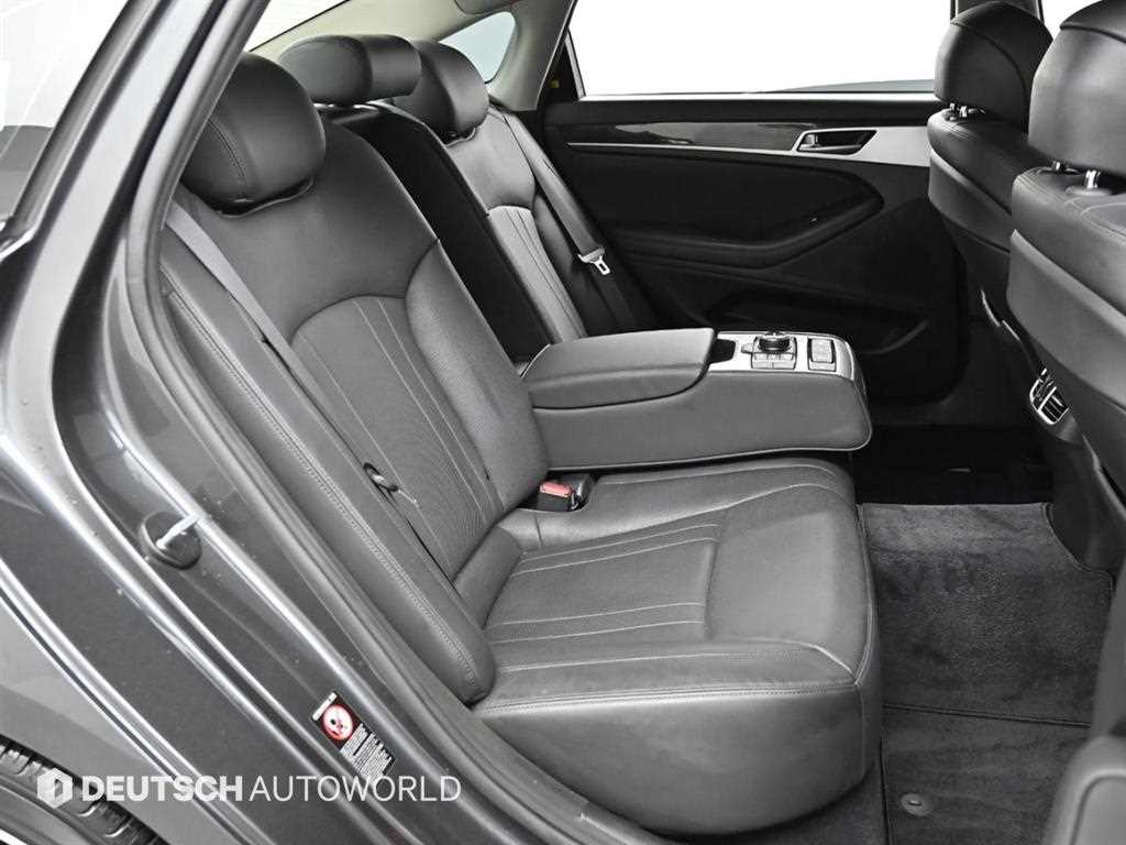 Genesis G80 - Vista 12