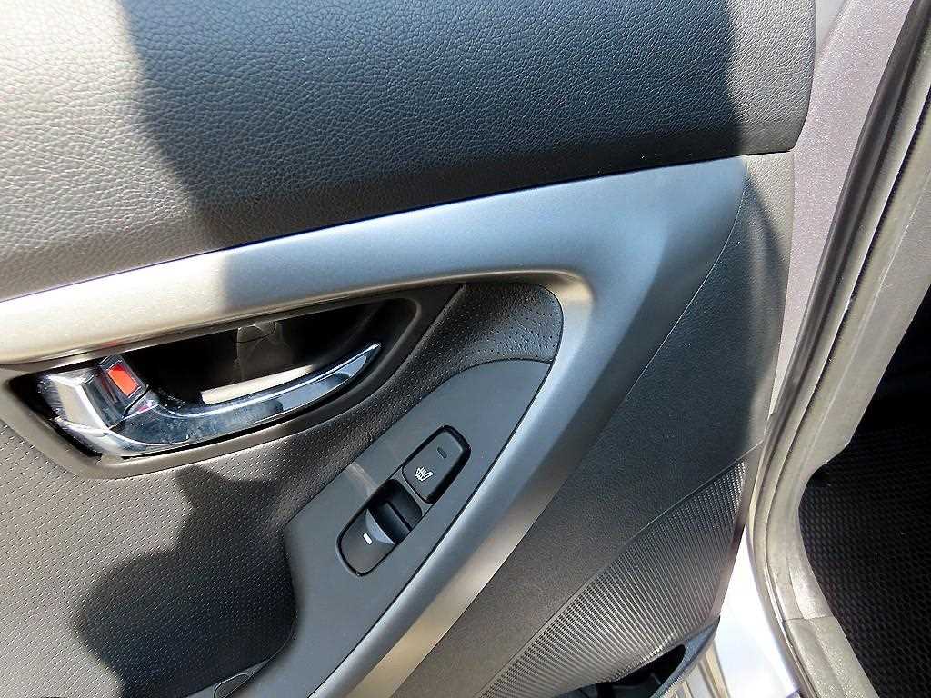 HYUNDAI Avante 2013 Gris - Importación desde Corea - HF Imports Iquique - Foto 18