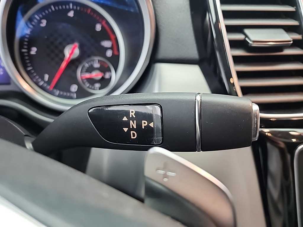 Mercedes Benz GLE Class - Vista 8