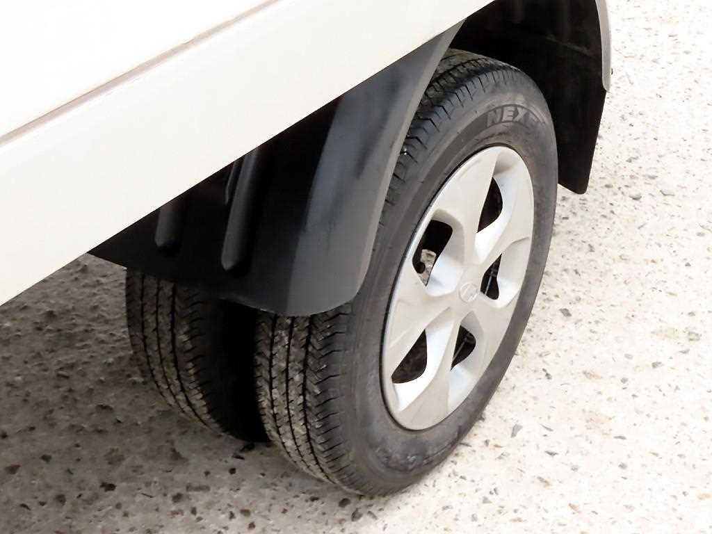 Small Truck Normal Box(High Deck) 2024 Blanco - Importación desde Corea - HF Imports Iquique - Foto 18