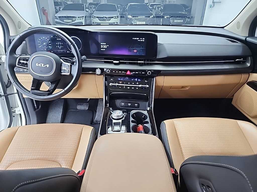 KIA Carnival - Vista 7