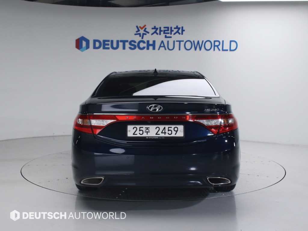 HYUNDAI Grandeur - Vista 4