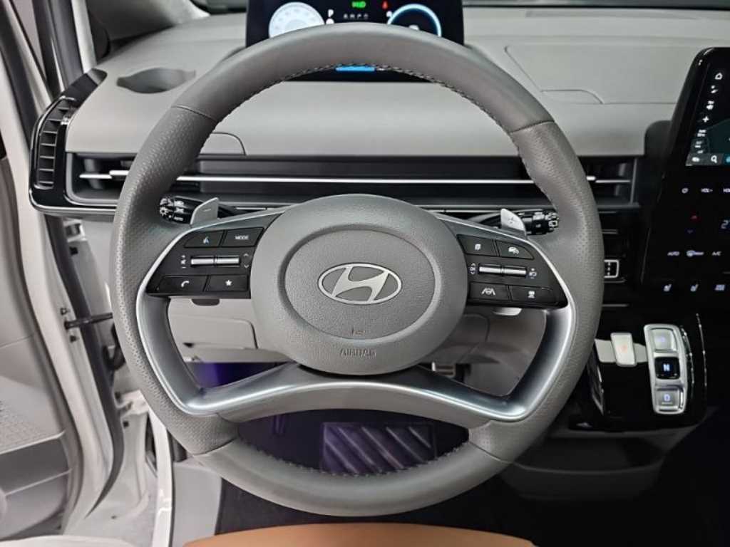 HYUNDAI Staria - Vista 7