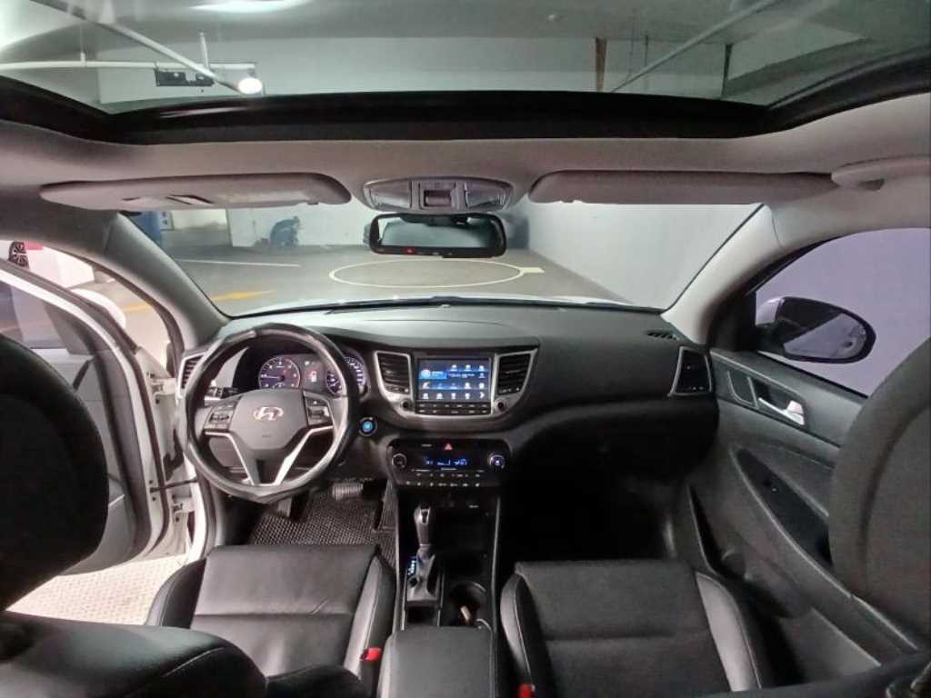 HYUNDAI Tucson - Vista 6