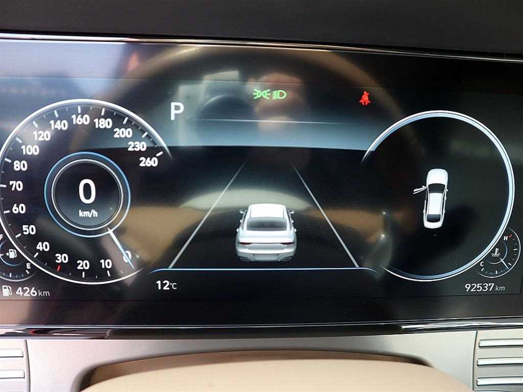 HYUNDAI Grandeur - Vista 7