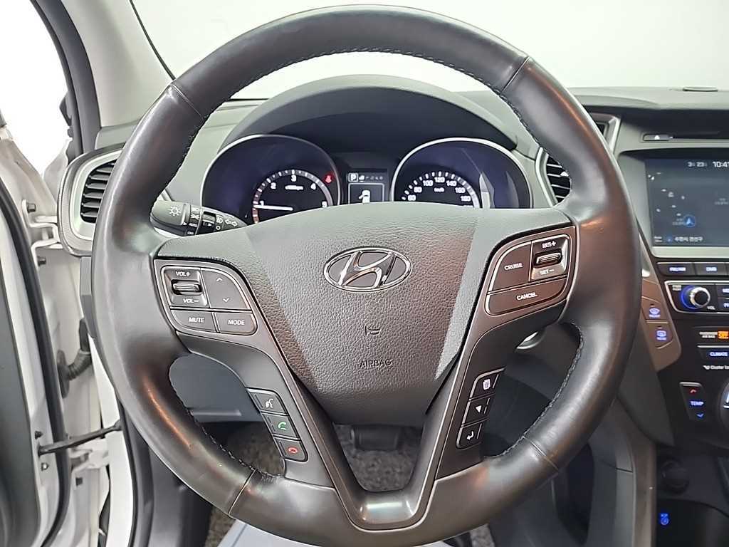 HYUNDAI Santa Fe - Vista 9