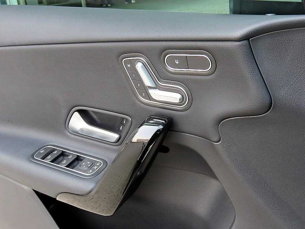 Mercedes Benz A Class - Vista 11