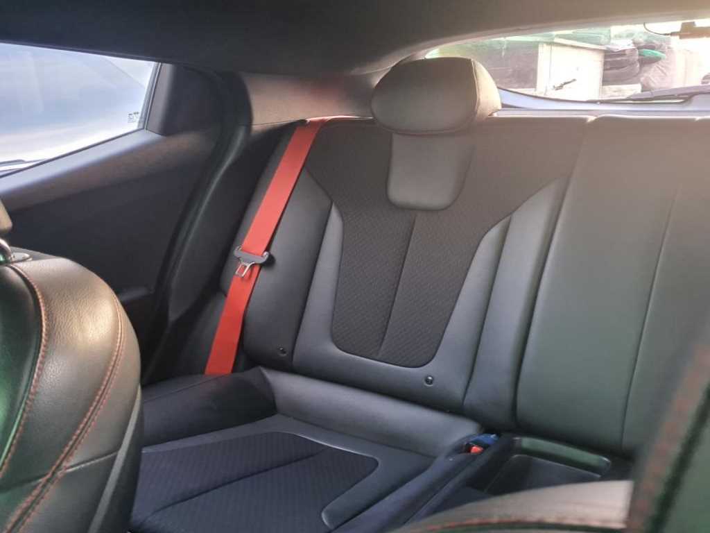 HYUNDAI Veloster - Vista 8
