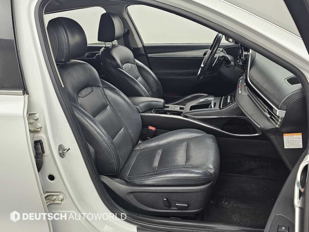 HYUNDAI Grandeur - Vista 10