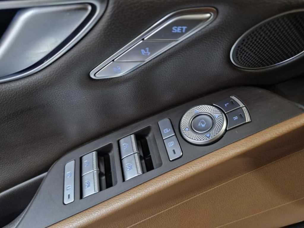 Genesis G80 - Vista 12