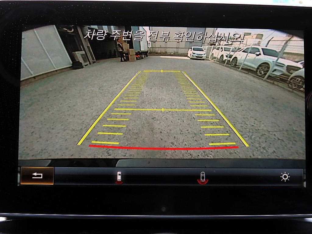 Mercedes Benz C Class 2017 Negro - Importación desde Corea - HF Imports Iquique - Foto 15