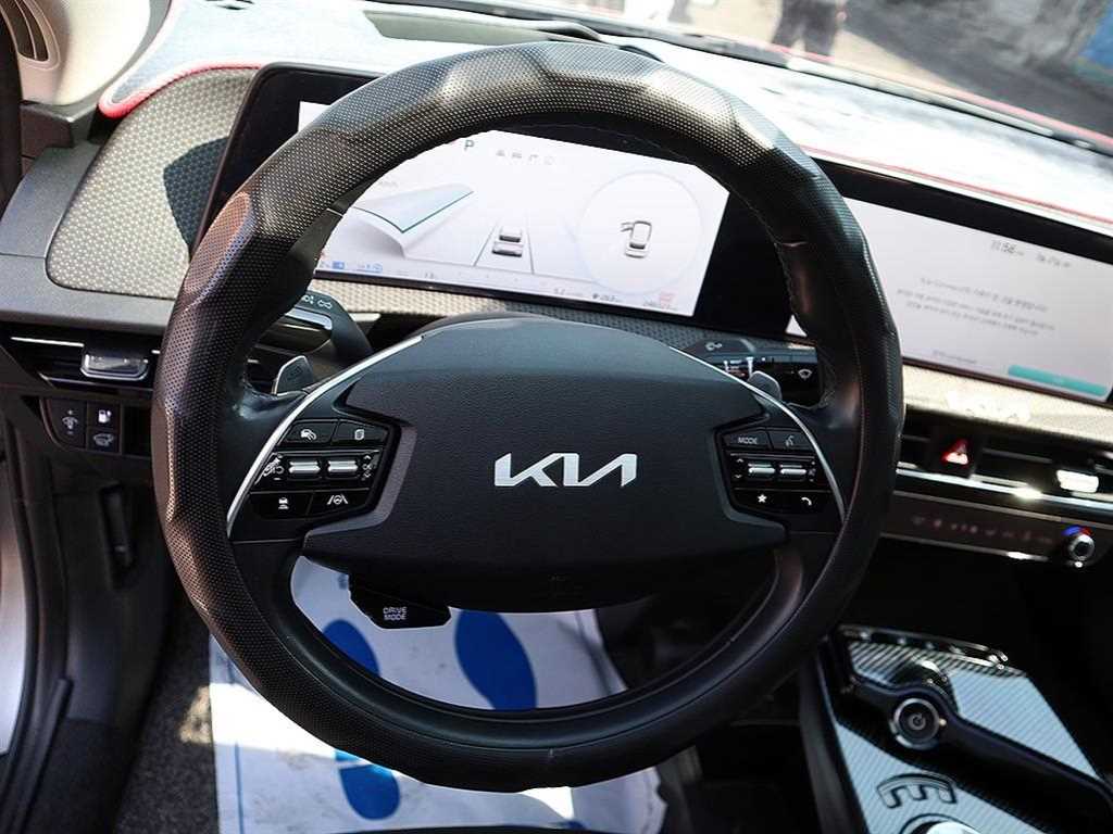 KIA EV6 - Vista 8