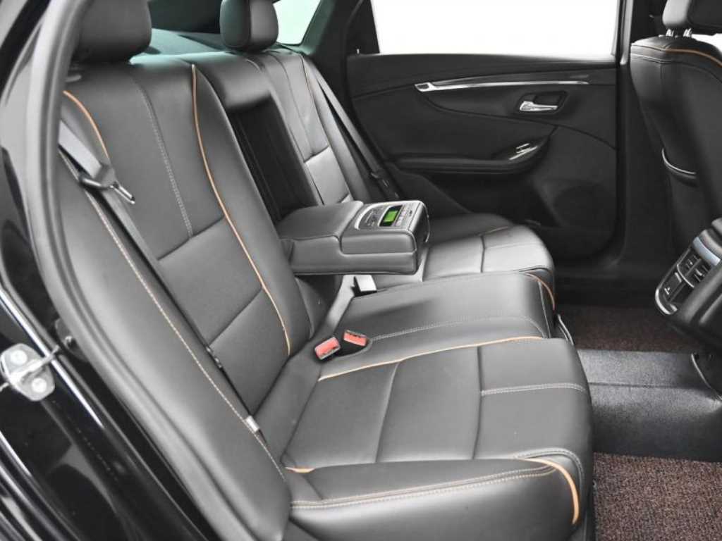 Chevrolet Impala - Vista 12