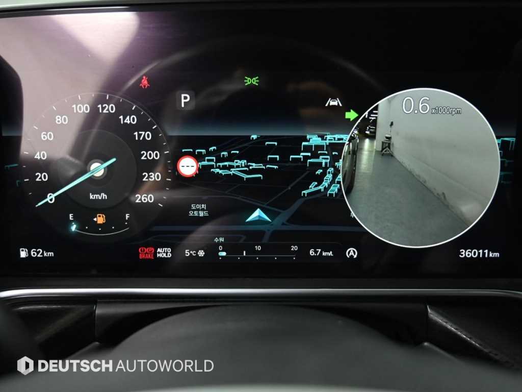 Genesis G90 - Vista 8