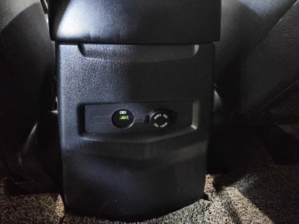 Ssangyong Korando - Vista 10