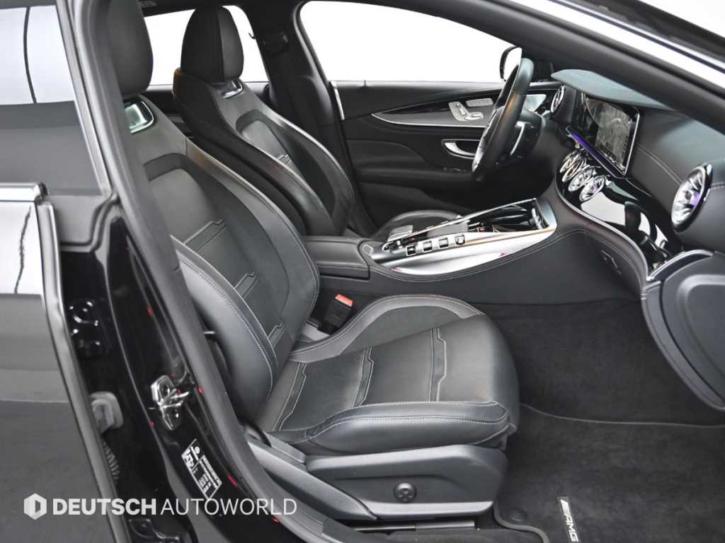 Mercedes Benz AMG GT - Vista 10