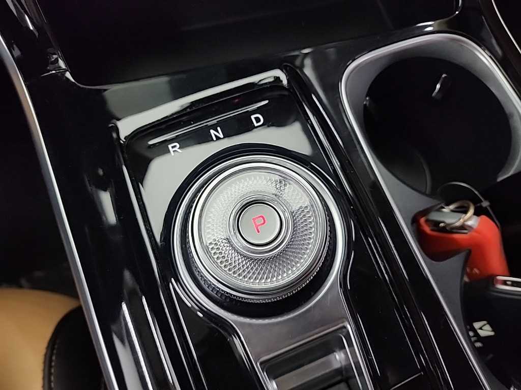 KIA Carnival - Vista 8