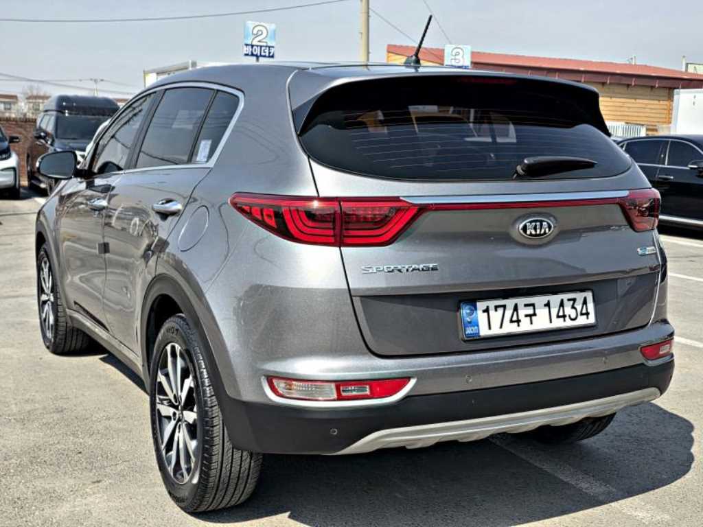 KIA Sportage - Vista 5