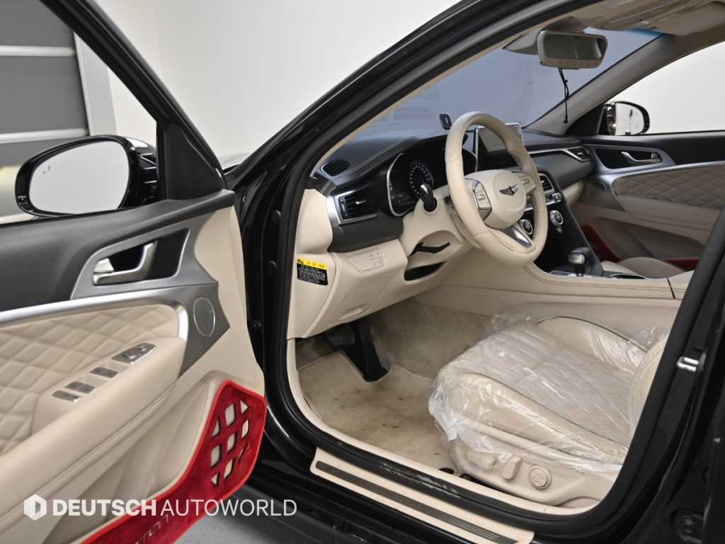 Genesis G70 - Vista 11