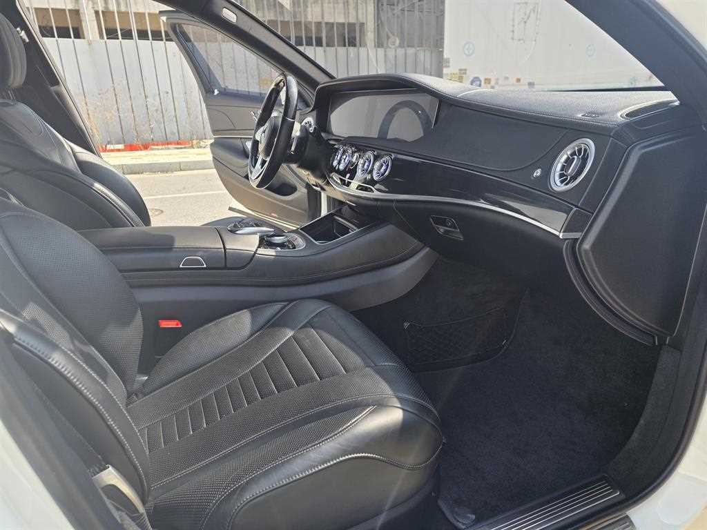 Mercedes Benz S Class - Vista 10