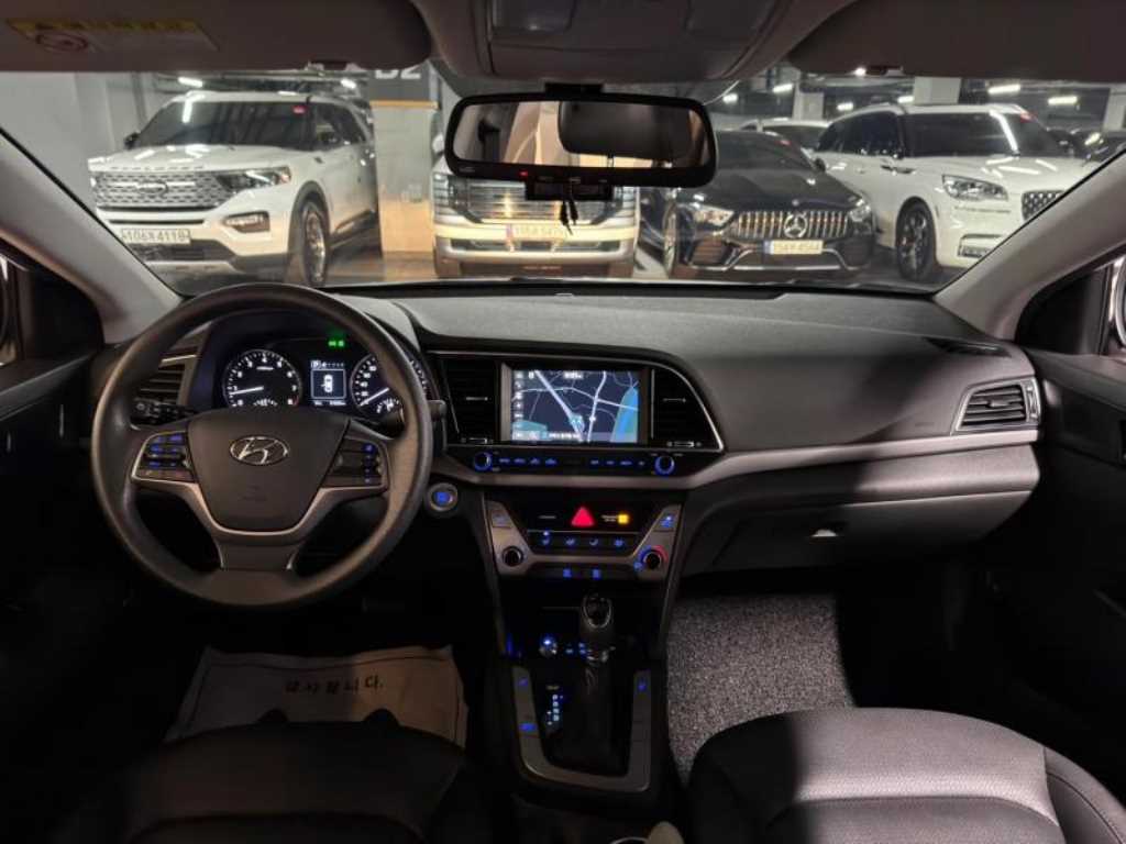 HYUNDAI Avante 2018 - Importación desde Corea - HF Imports Iquique - Foto 18